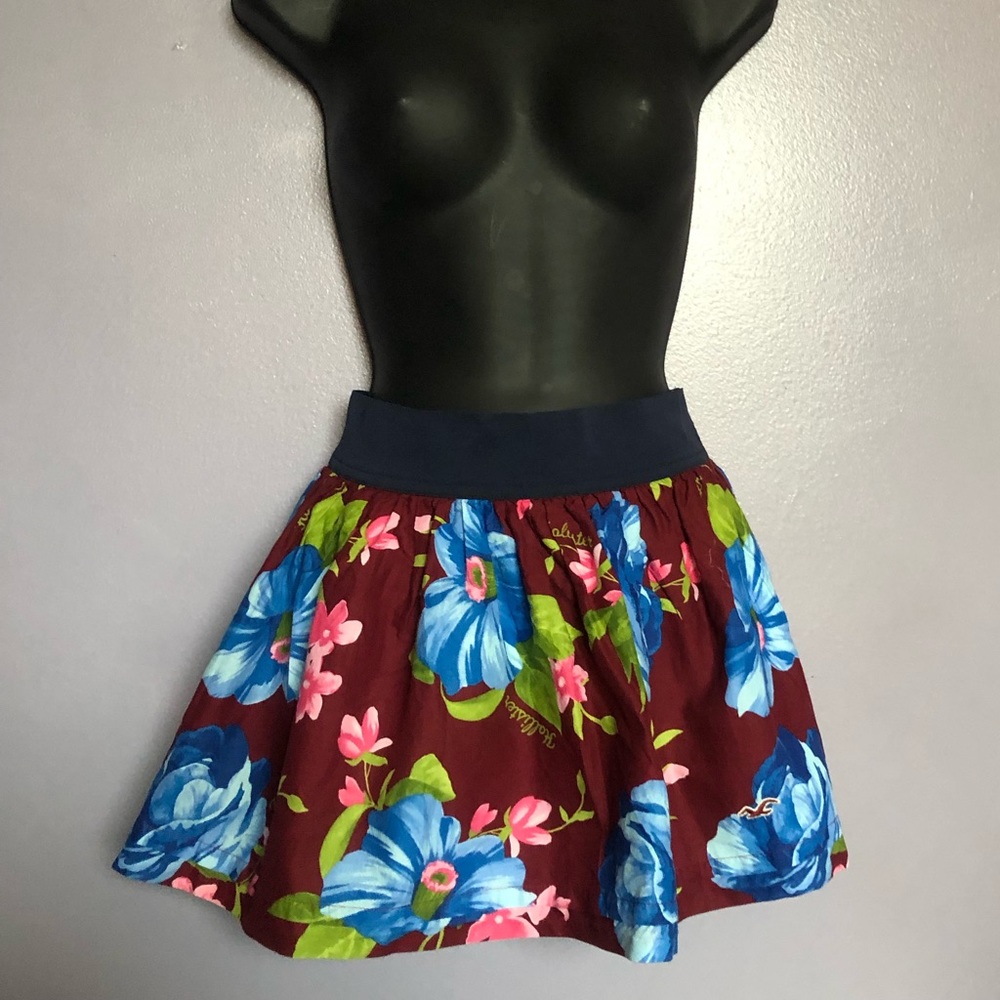 Hollister floral print elastic waistband skirt size XS